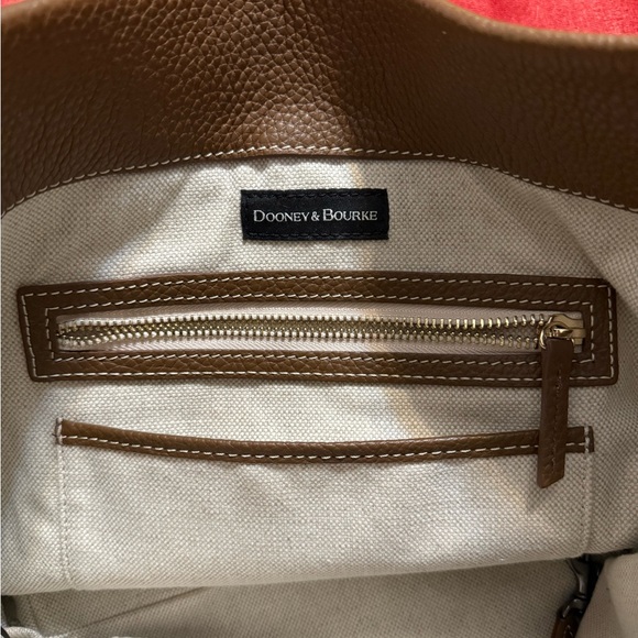 NWOT, Dooney & Bourke Logo Lock Shoulder Bag - Picture 10 of 16